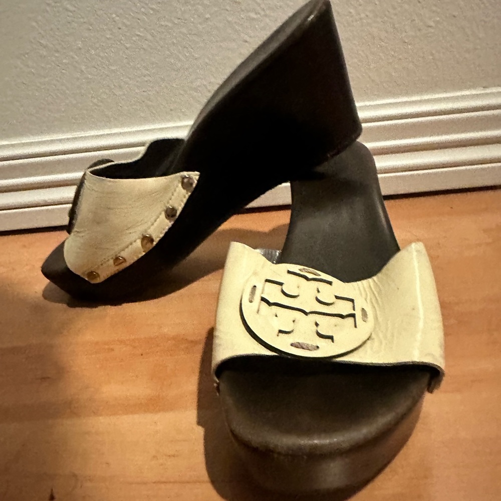 Tory Burch Ivory and Dark Brown Wedges